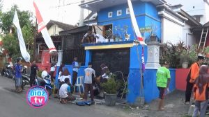 1000 Pramuka Serbu Rumah Warga Trenggalek Dengan Cat Warna Warni