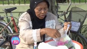 Berkah Ramadhan Pedagang Kembang 7 Rupa Panen Untung