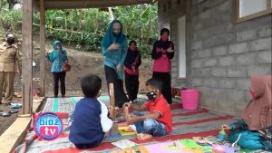 Dampak Pandemi, Istri Bupati Inisiasi Kelas Physical Distancing Bagi Anak PAUD Di Trenggalek