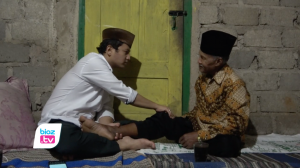 Terima Wasiat Kopiah Mbulak, Mas Ipin Rela Menjadi Dukun Pijat Kakek di Pelosok Trenggalek