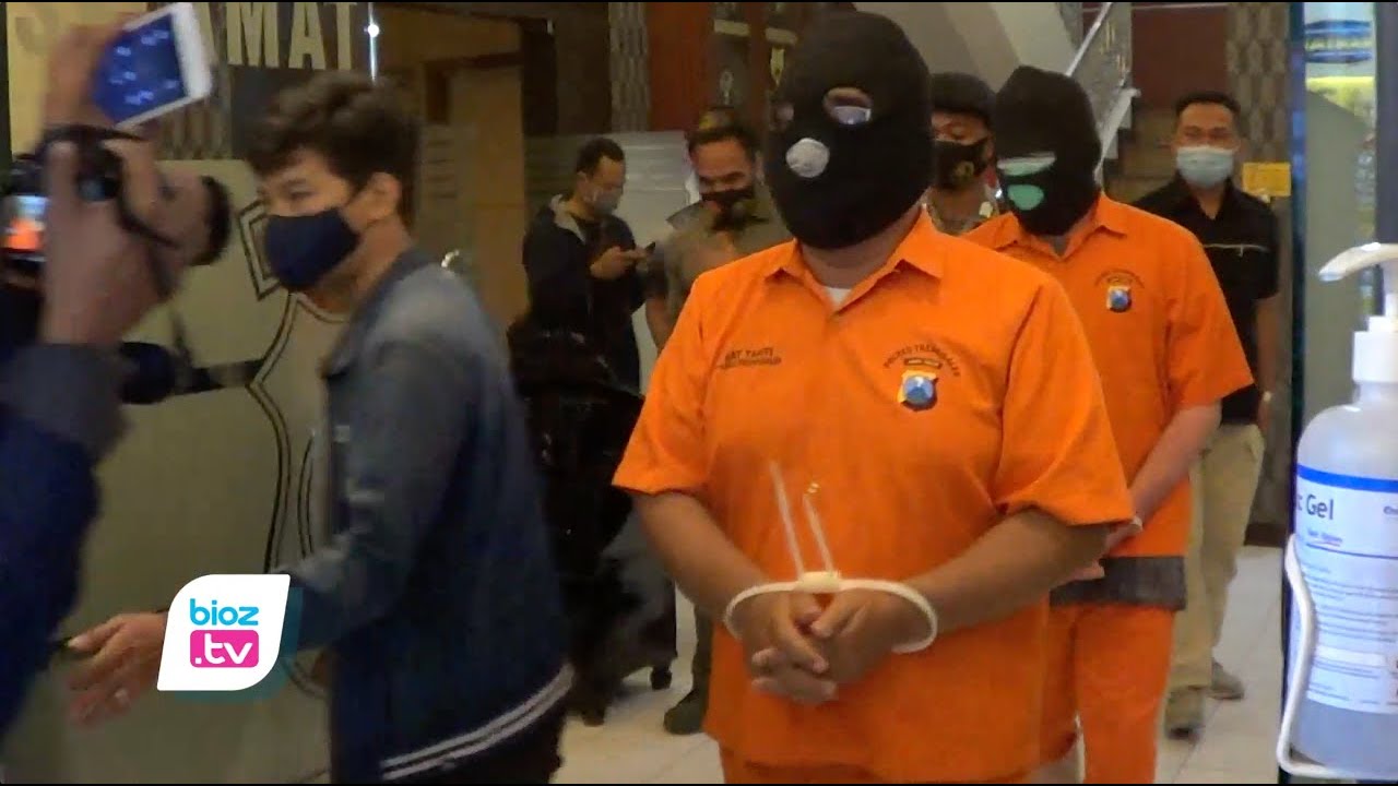 Rusak kawasan hutan untuk bisnis budidaya tambak udang vannamei, dua warga Desa Tasikmadu , Kecamatan Watulimo, Kabupaten Trenggalek, Jawa Timur harus berurusan dengan hukum. Akibat perbuatannya ini kedua tersangka terancam hukuman 10 tahun penjara dan denda hingga sepuluh miliar rupiah