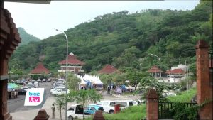 Belum difungsikan sesuai rencana, anjungan cerdas yang ada di kawasan bendungan Tugu Kabupaten Trenggalek, rencananya akan dikelola oleh pemerintah Provinsi Jawa Timur. Diharapkan, kawasan ini bisa menjadi "rest area" multifungsi di jalan nasional, yang terintegrasi dengan berbagai fasilitas pendukung lainnya.