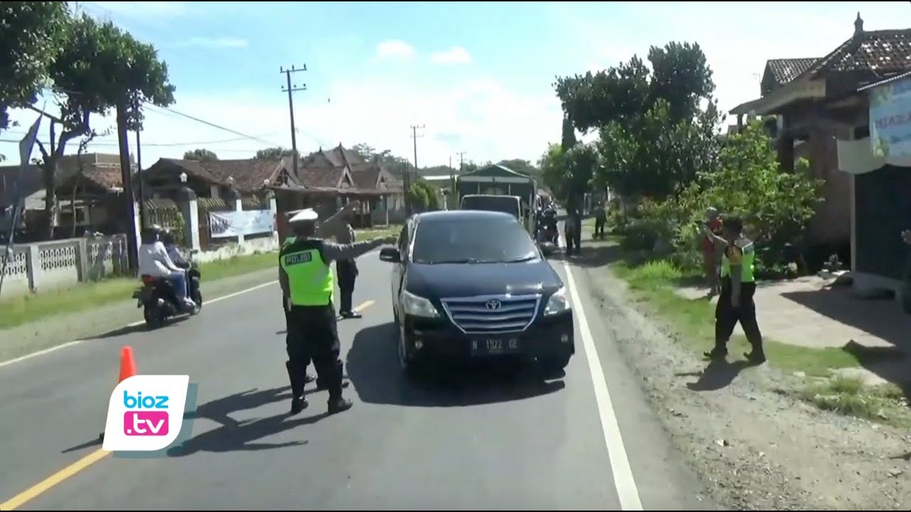 Tekan terjadinya ledakan penyebaran Covid-19 selama libur natal dan tahun baru, operasi yustisi dan rapid tes antigen bagi pelaku perjalanan yang masuk ke Kabupaten Trenggalek terus digalakkan. Jika hasil rapid tes ini menunjukkan banyak yang reaktif, dimungkinkan pembatasan wilayah juga akan kembali diberlakukan.