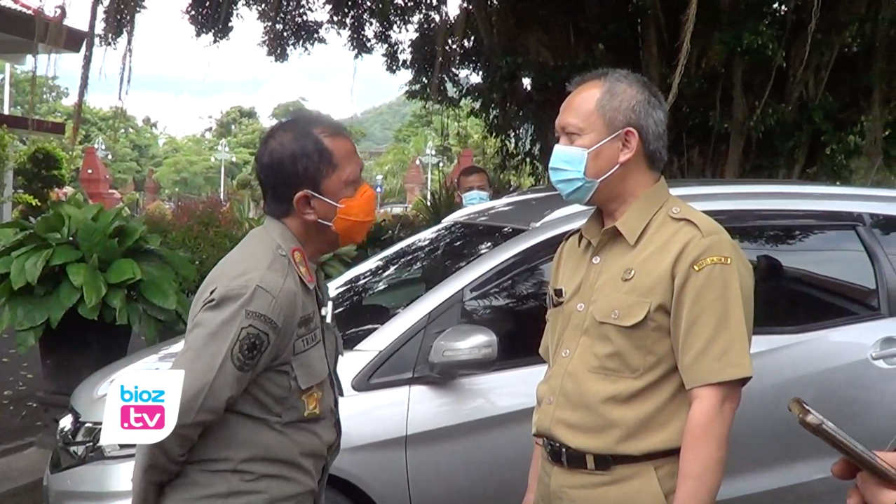 Maksimalkan penanganan penularan Covid-19, 4 Puskesmas di kabupaten Trenggalek akan ditetapkan menjadi rumah sakit darudat Covid-19. 4 Puskesmas itu adalah Puskesmas Kampak, Baruharjo, Pandean dan Puskesmas Panggul. Untuk sementara waktu keempat puskesmas tersebut tidak bisa melayani pasien umum.