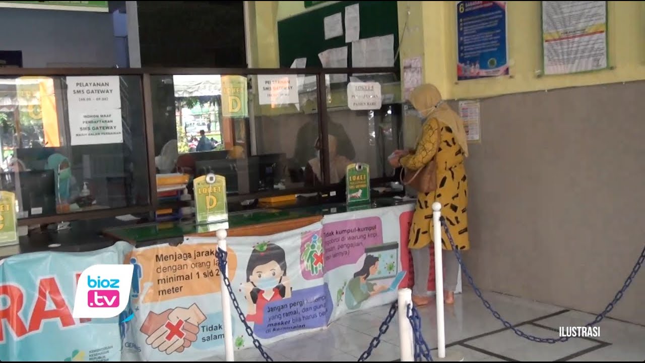 Presiden Jokowi sudah menjadi orang pertama yang menjalani vaksinasi Covid-19 di NKRI, Bupati Trenggalek Mochamad Nur Arifin ajak seluruh warga turut sukseskan program vaksinasi ini. Terlebih vaksin ini sudah dinyatakan halal oleh MUI, dan sudah lulus uji BPOM, Sehingga vaksin Covid-19 ini dinyatakan aman.
