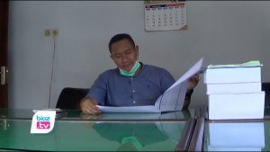 Kabupaten Trenggalek menjadi zona merah, rencana penyelenggaraan pendidikan semi daring yang diusulkan Komisi 4 DPRD Trenggalek akhirnya belum bisa direalisasikan. Pasalnya, saat ini seluruh kegiatan belajar mengajar hanya boleh dilakukan secara daring atau online, dan pembelajaran tatap muka masih dilarang.