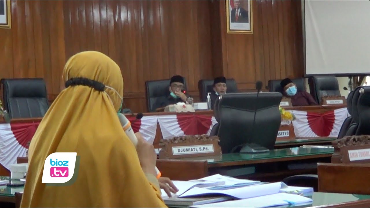 Pembahasan 3 ranperda usulan eksekutif belum tuntas, ungsur pimpinan DPRD Trenggalek kembali kaji problem bersama tim dari pemerintah daerah. Salah satunya terkait renperda tentang rencana penyertaan modal pada Pt.Jwalita Energi Trenggalek (Jet), yang hingga saat ini masih menimbulkan perdebatan.