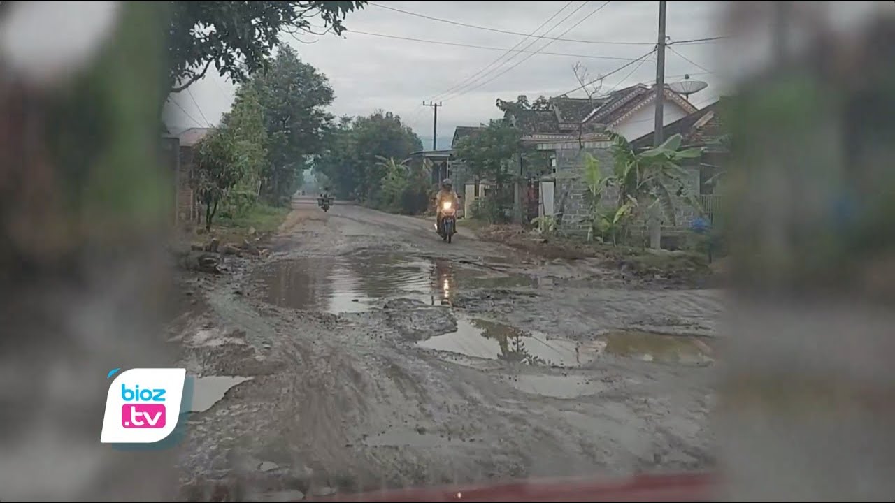 Kondisinya semakin parah, meski tidak masuk pada usulan musrenbang Kabupaten Trenggalek tahun 2021, pembangunan Jalan Raya Karangan-Nglongsor dilelang lebih awal. Dimungkinkan dalam kurun waktu satu bulan kedepan sudah ada pemenang. Sehingga proses pembangunan bisa segera dilakukan.