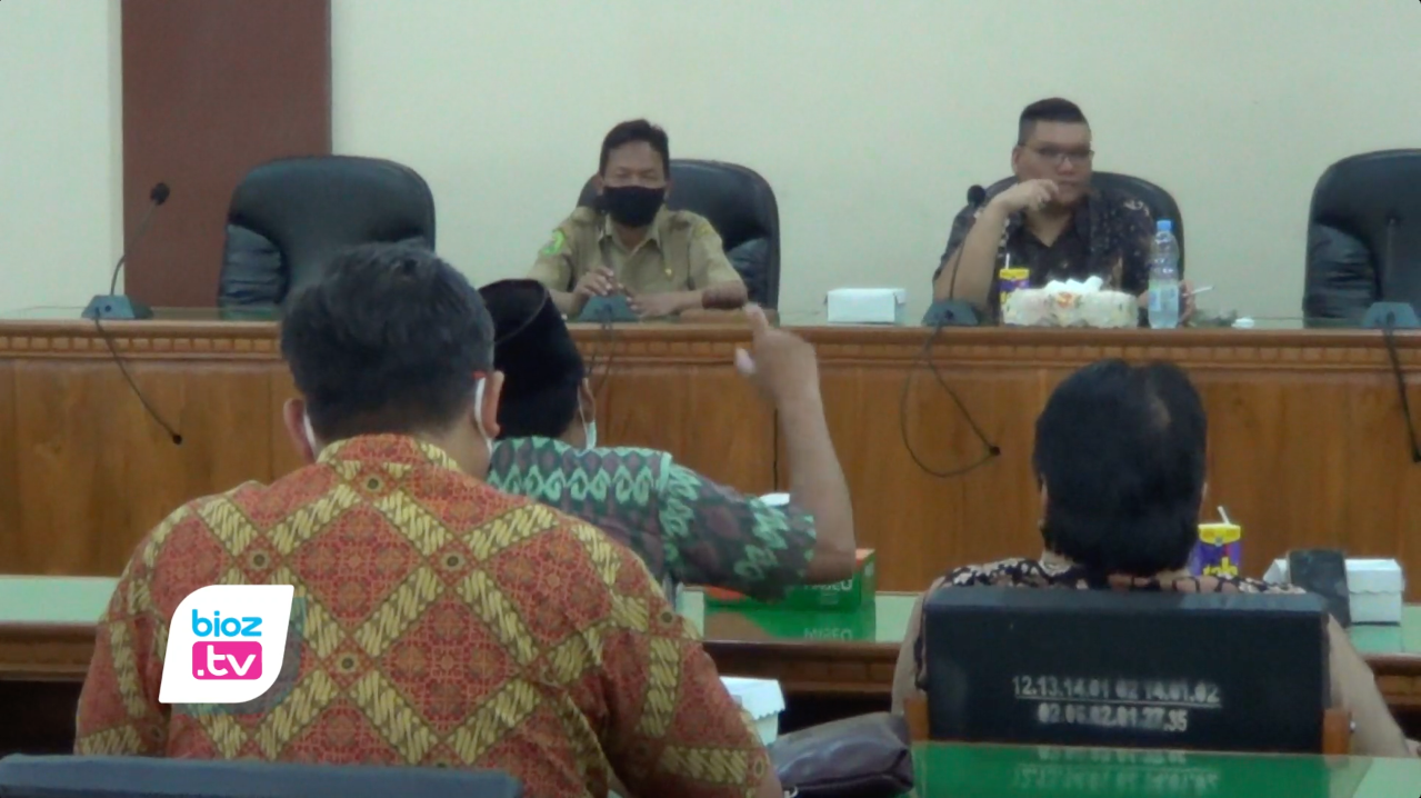 Maksimalkan pemasukan dana CSR dari perusahaan maupun kontraktor lokal, DPRD Kota Mojokerto kunjungi Kantor DPRD Trenggalek. Dalam kunjungannya ini, mereka ingin tahu lebih dalam sistem penarikan CSR hingga pengelolaannya. Khususnya sistem pengumpulan dana CSR yang bersumber dari kontraktor lokal.