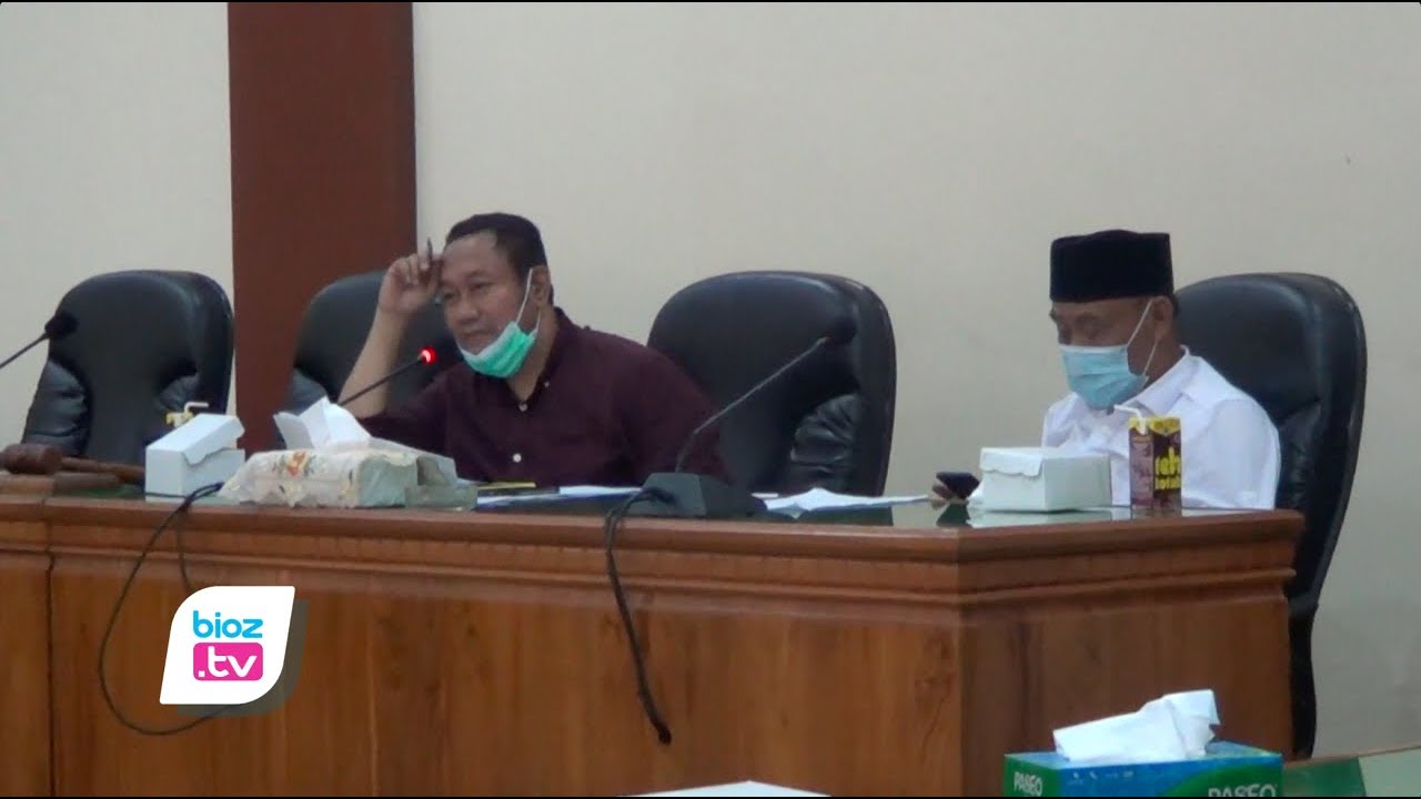 Evaluasi penanganan pandemi Covid-19 di Kabupaten Trenggalek, Komisi 4 DPRD kritisi adanya sejumlah kepala Puskesmas yang rangkap jabatan menjadi pimpinan pada rumas sakit darurat Covid-19. Akibat rangkap jabatan ini, komisi 4 khawatir bisa menimbulkan permasalahan dalam penggunaan anggaran.