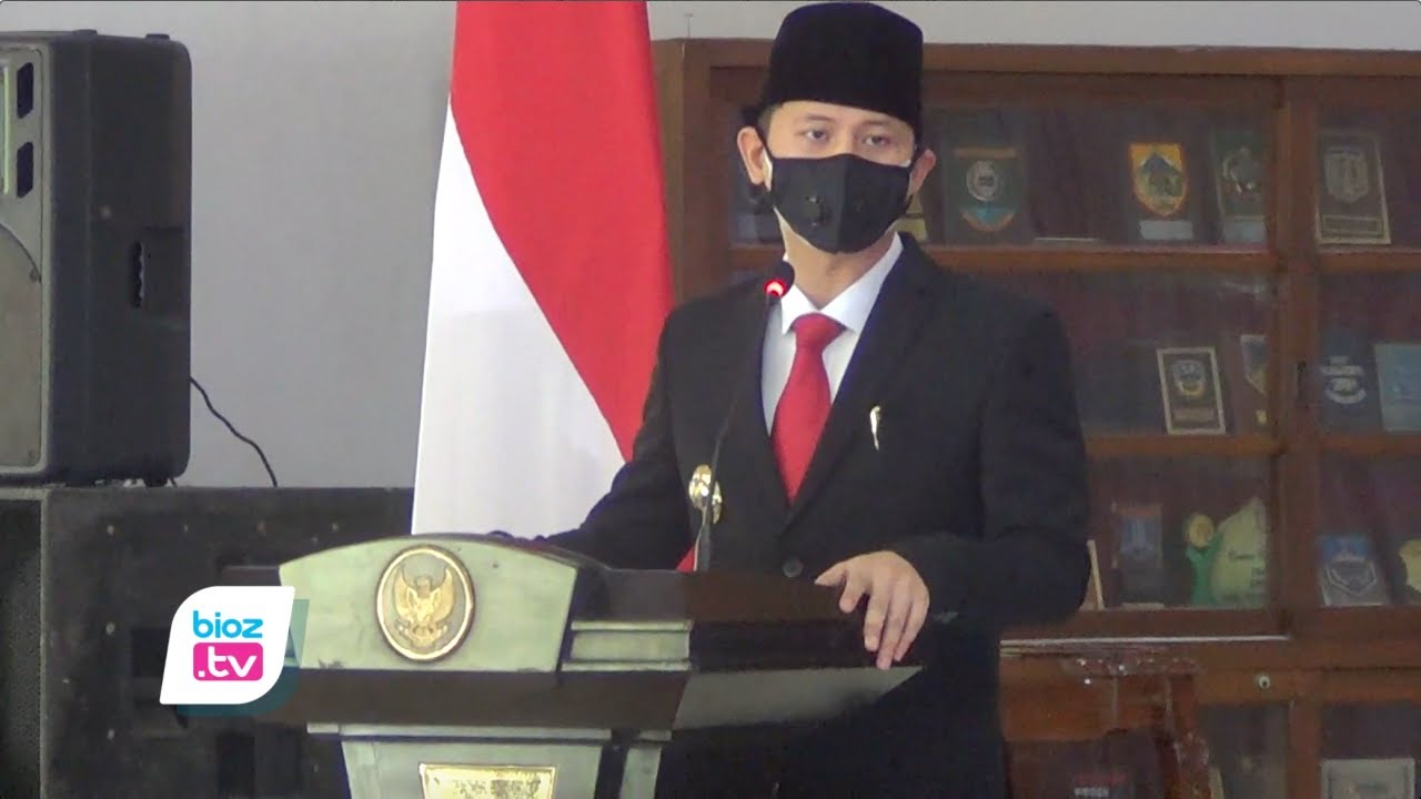 Isu turunnya ijin penambangan emas di Kabupaten Trenggalek ramai diperbincangkan warga, Bupati tegaskan jika pemegang izin tidak bisa serta merta melakukan ekploitasi. Pasalnya, disejumlah kawasan masih ada hutan lindung yang harus dipertahankan menjadi bentang alam karst, hingga ekosistem karst