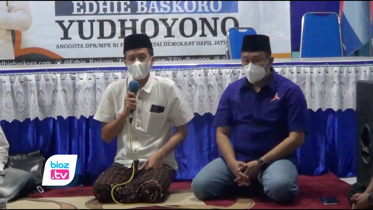 Rapatkan barisan setia pada kepemimpinan Agus Harimurti Yudhoyono (AHY) sebagai ketua umum, DPC Partai Demokrat Trenggalek gelar doa bersama untuk keselamatan partai dan demokrasi di Indonesia. Dalam kesempatan yang sama, mereka juga turut ikuti apel nasional yang digelar secara virtual.