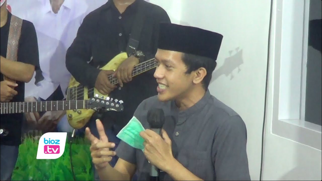 Dikali sebagai kader Partai Demokrat saat kontestasi Pilkada Trenggalek 2020, kemudian dikabarkan kembali masuk menjadi kader PKB, Wakil Bupati Trenggalek, Syah Mohamad Natanegara enggan komentari status keanggotaan Partainya. Ia mengaku hanya ingin fokus dengan amanahnya sebagai Wakil Bupati.