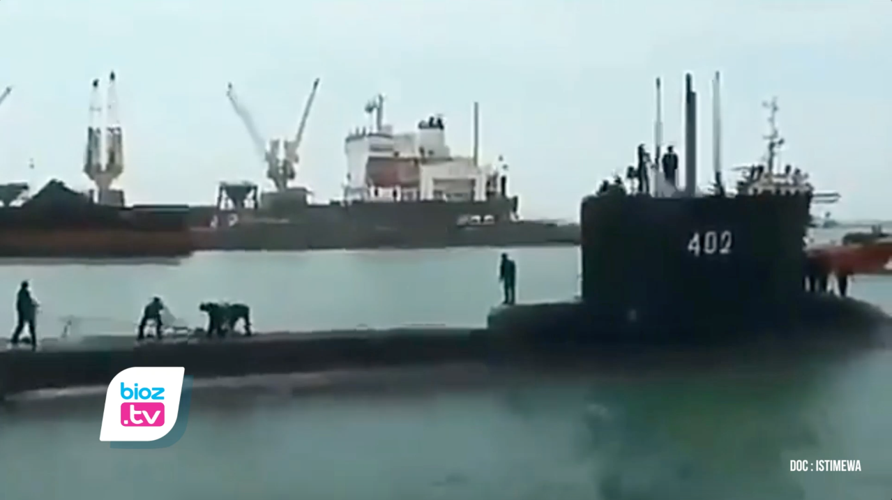 Meski belum menerima kabar resmi, keluarga crew awak kapal selam KRI Nanggala 402 asal Trenggalek, Terus panjatkan doa terbaik untuk anggota keluarganya itu. Mereka berharap proses pencarian berbuah hasil dan korban ditemukan. Selama ini mereka hanya mengetahui perkembangan kabar dari pemeberitaan di media.