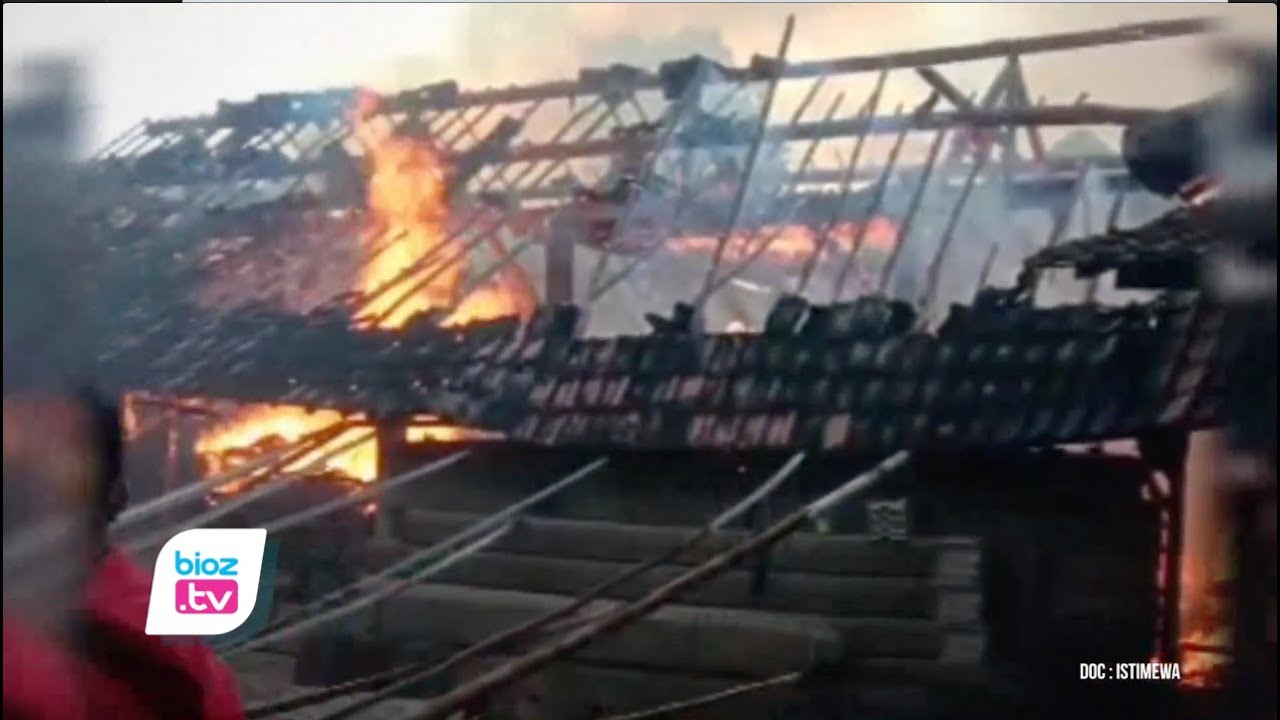 Masak nasi untuk persiapan buka puasa, dua rumah dan satu gudang genteng milik warga Desa Sumberejo, Kecamatan Durenan, Kabupaten Trenggalek, Jawa Timur hangus dilalap si jago merah. Beruntung tidak ada korban jiwa dalam kejadian ini, namun kerugian ditaksir mencapai ratusan juta rupiah.