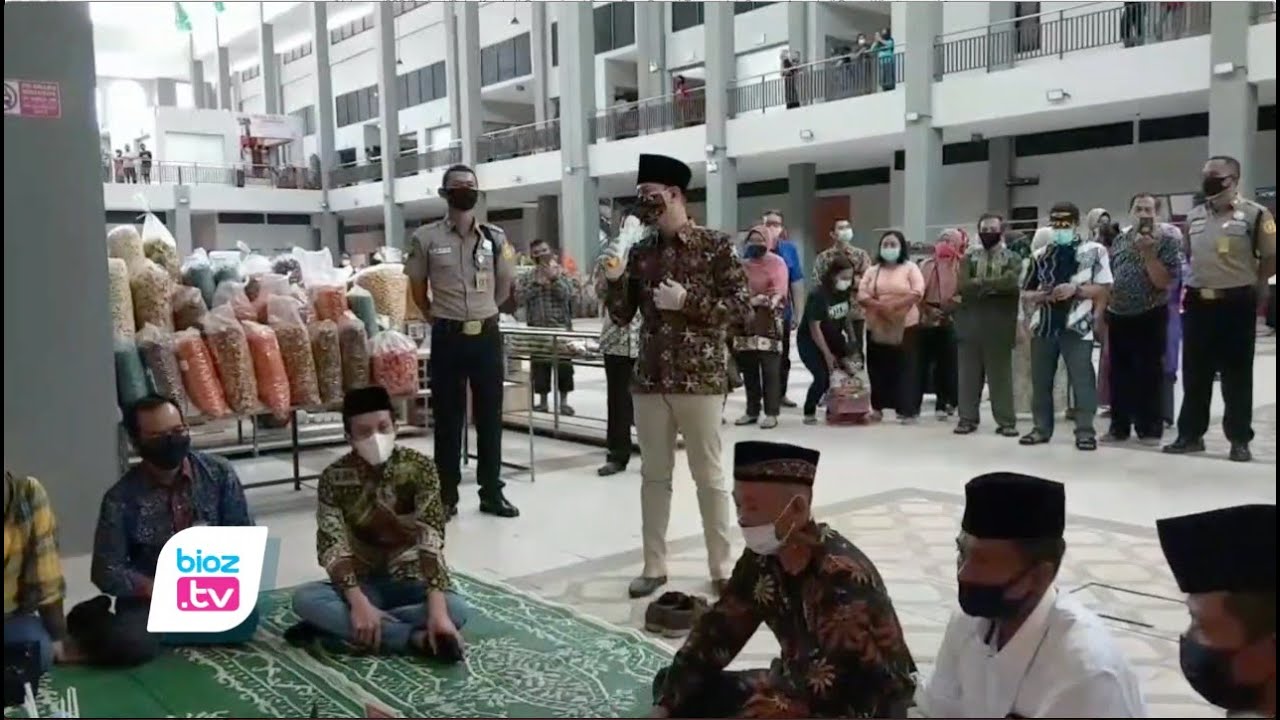 Buka kembali operasional Pasar Pon setelah terbakar pada beebrapa tahun lalu, Bupati Trenggalek, Mochamad Nur Arifin dorong agar bangunan baru Pasar Pon yang berkonsep modern itu bisa menjadi Pasar Wisata. Selain itu, pembukaan Pasar ini diharapkan bisa mendorong pemulihan ekonomi ditengah pandemi.