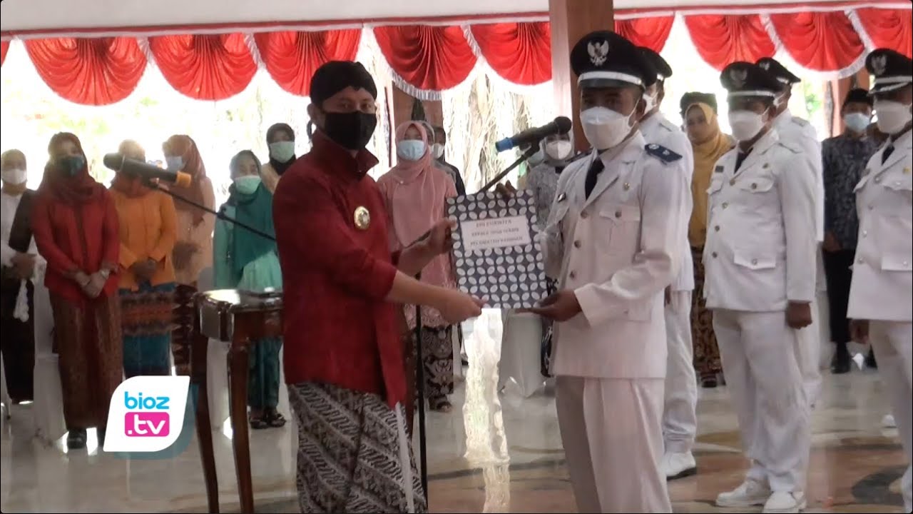 Lantik 15 Kepala Desa baru hasil Pilkades serentak tahun 2021, Bupati Trenggalek meminta agar Kades Baru fokus kerja pada penanganan pandemi COvid-19, Sosialisai larangan mudik, dan pemulihan ekonomi di daerahnya. Bupati juga meminta agar protokol kesehatan bisa berjalan makimal di setiap kegiatan yang digelar di desa.