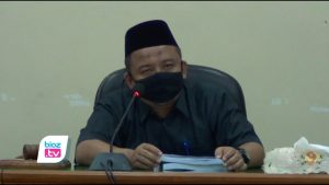 Ringkas beberapa peraturan daerah (perda) menjadi satu perda, Bapemeprfa DPRD Trenggalek mulai bahas harmonisasi Ranperda terkiat pajak, retribusi dan penyidik PNS. Pasalnya, selama ini antara retribusi dan pajak memiliki perda masing masing, namun keda perda tersebut dinilai bisa disederhanaan menjadi satu Perda saja.