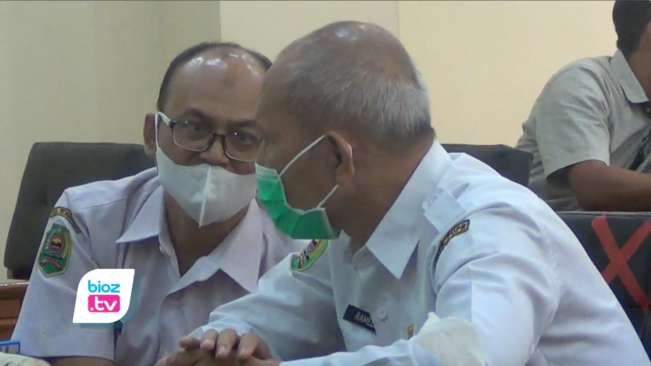 Tanggapi fenomena anjloknya nilai tawar lelang jasa konstruksi yang dinilai melebihi batas kewajaran, Kepala Dinas PUPR Trenggalek akui jika tahun ini ada tren penurunan nilai tawar lelang yang cukup signifikan dari tahun sebelumnya. Menurutnya, tahun ini penurunan penawaran itu rata rata mencapai diatas 20%.