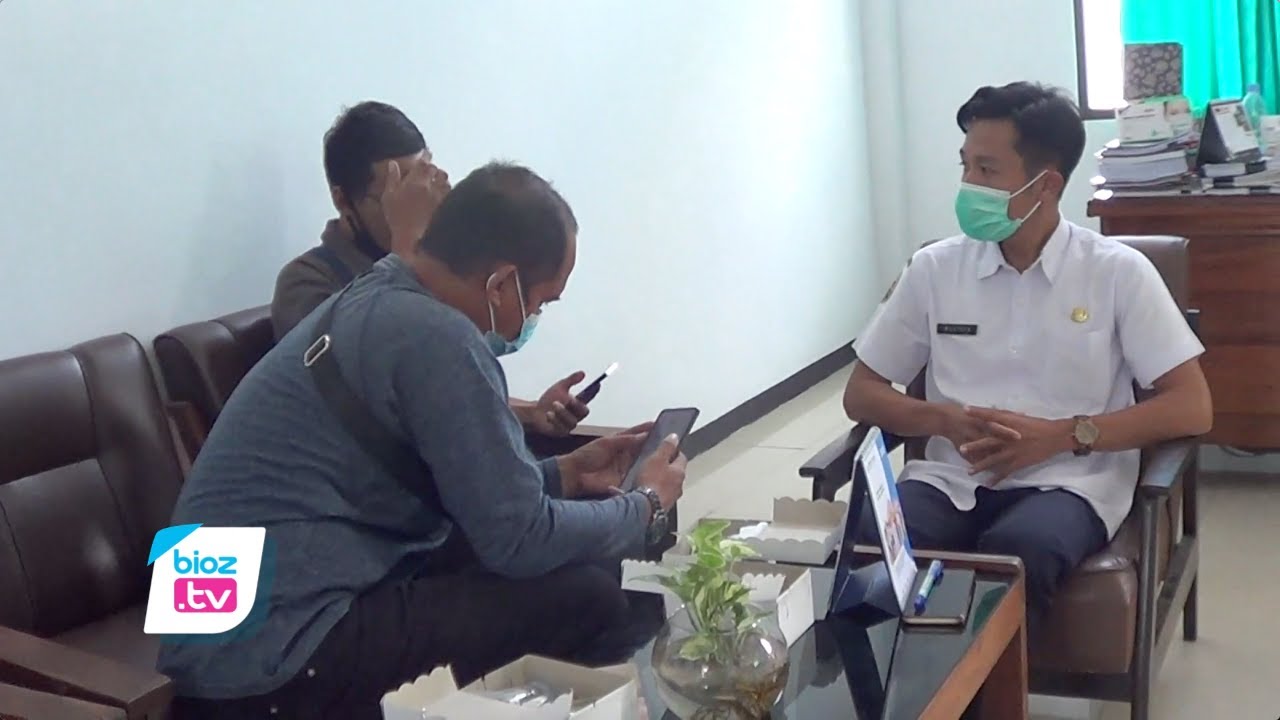 Meski pandemi Covid-19 belum berakhir, tahun 2021 ini Pemkab Trenggalek sudah tidak lagi memberikan bantuan melalui kartu penyangga ekonomi (KPE) bagi warga terdampak Covid-19. Bantuan itu sudah resmi diakhiri pemerintah daerah pada Desember tahun 2020 lalu, sedangkan tahun 202i akan fokus pada pemulihan ekonomi.
