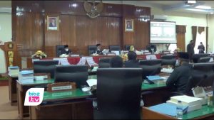 Ada sisa lebih pembiayaan (SILPA) yang cukup besar pada laporan pertanggung jawaban APBD Trenggalek Tahun 2020, DPRD sebut ada sisi positif dari segi efisiensi anggaran. Pasalnya, dari kaca mata DPRD, SILPA itu ada beberapa yang merupakan SILPA terikat. Seperthalnya Silpa yang bersumber dari anggaran gaji pada Dindikpora.