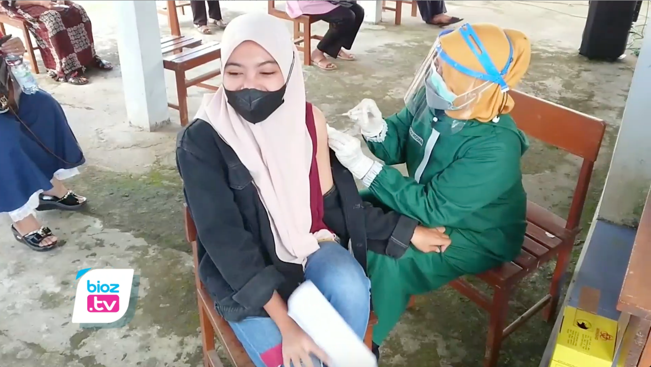 Dorong segera terciptanya kekebalan komunal saat Pandemi Covid-19, Jajaran Forkopimda Trenggalek targetkan 12.000 vaksinasi per hari. Selain itu, pemerintah juga menargetkan 1.000 rapid Antigen. Namun, proses vaksinasi tersebut masih terkendala ketersediaan vaksin dan proses pengiriman dari pemerintah Provinsi.