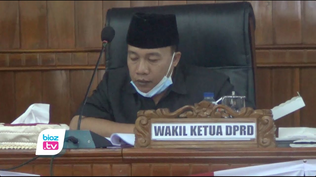 Rapat paripurna ditengah penerapan pemberlakukan pembatasan kegiatan masyarakat (PPKM) darurat, Fraksi Fraksi DPRD Trenggalek sampaikan pandangan umumnya terhadap 2 ranperda baru usulan Bupati. Kedua ranperda itu adalah ranperda tentang RPJMD 2021-2026 dan ranperda retribusi pengujian kendaraan.