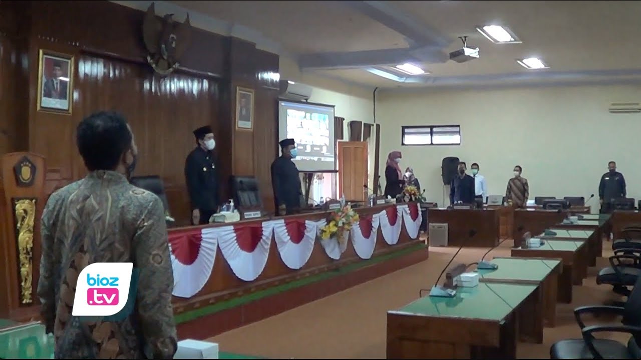 Tuntaskan pembahasan 9 rancangan peraturan daerah (Ranperda) baru usulan eksekutif dan legislatif, DPRD trenggalek bentuk 3 Pansus. Pembahasan 9 Ranperda baru ini ditargetkan bisa tuntas pada tahun 2021 ini. Meski demikian untuk ranperda RPJMD 2021-2026 ditargetkan bisa tuntas pada bulan Agustus mendatang.