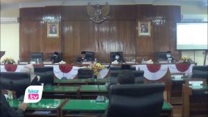 Pemkab Trenggalek ajukan utang ke PT. SMI untuk bangun rumah sakit di kawasan Prigi, Kecamatan watulimo, DPRD Trenggalek tekankan agar pada Tahun 2022 mendatang proses pembangunan rumah sakit sudah jadi. Sehingga saat APBD mulai terpotong untuk bayar utang itu, bangunan sudah bisa difungsikan.