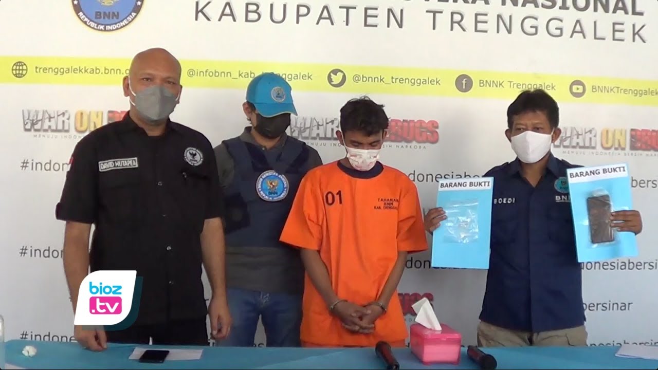 Kurir asal Tulungagung diringkus BNNK Trenggalek, kasus peredaran sabu sabu di Kabupaten Trenggalek ternyata dikendalikan oleh salah satu nara pidana (Napi) yang masih menjalani hukuman di lembaga pemasyarakatan (lapas). Untuk mengelabuhi petugas, transaksi sabu ini dilakukan dengan sistem ranjau, atau sistem putus.
