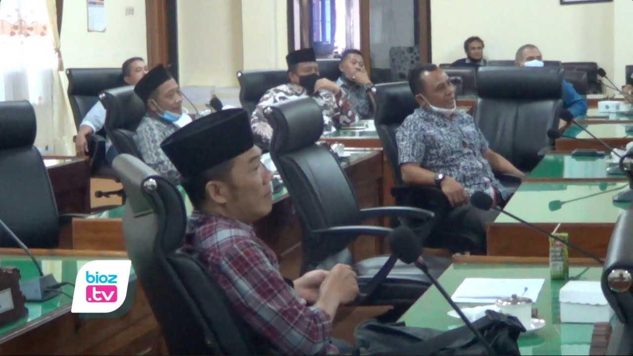 Rencana pemanfaaran anggaran hasil pinjaman daerah pemkab Trenggalek ke PT.SMI kembali jadi pembahasan hangat ungsur pimpinan DPRD dengan fraksi fraksi. Meski ada perubahan dari rencana awal, wakil rakyat menekankan agar pemanfaatan dana hasil utang itu harus bisa menyentuh kepentingan rakyat.