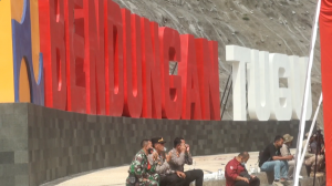 Bendungan Tugu Mulai Diisi Air, DPRD Trenggalek Sampaikan Apresiasi Warga Untuk Pemerintah Bendungan Tugu mulai disisi air, DPRD Trenggalek sampaikan apresiasi masyarakat untuk pemerintah pusat hingga pemerintah daerah. Pasalnya, dengan dimulainya proses impounding, atau proses pengisian awal bendungan, dalam waktu dekat manfaat dari bangunan ini akan segera bisa dinikmati oleh Masyarakat.