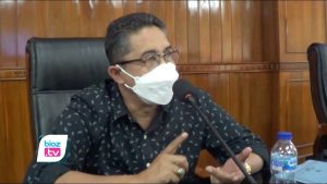 Komisi 3 DPRD Trenggalek kritisi penentuan skala prioritas pembangunan infrstruktur yang dibiayai dari dana hasil pinjaman daerah melalui program pemulihan ekonomi nasional (PEN). Pasalnya, salah satu ruas jalan yang berpotensi menjadi sarana pemulihan ekonomi justru tidak masuk. Yaitu Jalan Kampak-Watulimo.