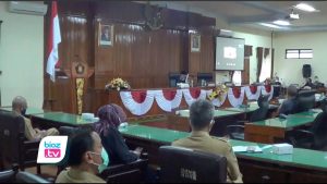 Bupati sudah sampaikan Nota Renperda APBD Perubahan tahun 2021, DPRD Trenggalek targetkan pembahasan bisa tuntas menjelang akhir bulan September ini. Pembahasan APBD perubahan ini juga sesuai dengan Permendagri Nomor 77 Tahun 2020 tentang Pedoman Teknis Pengelolaan Keuangan Daerah. Bupati sudah sampaikan Nota Renperda APBD Perubahan tahun 2021, DPRD Trenggalek targetkan pembahasan bisa tuntas menjelang akhir bulan September ini. Pembahasan APBD perubahan ini juga sesuai dengan Permendagri Nomor 77 Tahun 2020 tentang Pedoman Teknis Pengelolaan Keuangan Daerah.