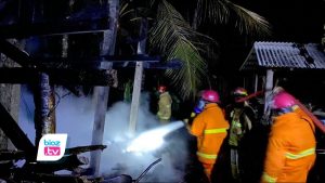 Gara gara bakar sampah disamping kandang ternak Kambing sejak siang hari, satu unit kandang ternak milik Warga Desa Gembleb, Kecamatan Pogalan, Kabupaten Trenggalek, jawa Timur, justru ikut hangus terbakar beserta hewan ternaknya. Akibat kejadian ini pemilik ternak mengalami kerugian hingga jutaan rupiah. Gara gara bakar sampah disamping kandang ternak Kambing sejak siang hari, satu unit kandang ternak milik Warga Desa Gembleb, Kecamatan Pogalan, Kabupaten Trenggalek, jawa Timur, justru ikut hangus terbakar beserta hewan ternaknya. Akibat kejadian ini pemilik ternak mengalami kerugian hingga jutaan rupiah.