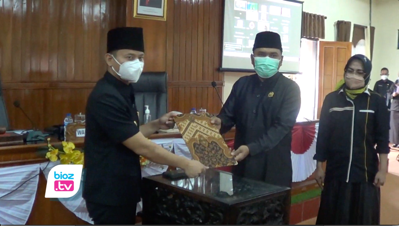 Ranperda penyertaan modal ke perusahaan umum daerah air minum (PUDAM) Tirta Wening resmi ditetapkan menjadi perda. Mulai tahun 2022 hingga Tahun 2024 mendatang pemerintah daerah bersama badan anggaran (Banggar) DPRD Trenggalek akan anggarkan 3 Miliar Rupiah dalam setiap tahunnya.