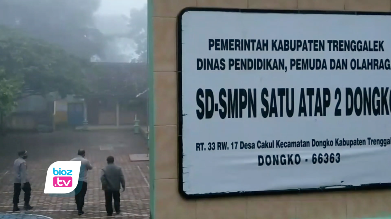 Berulang kali diusulkan reovasi dan tak kunjung ada realisasi, bangunan gedung SD-SMP satu atap 2 Dongko baru akan diusulkan Dinas Pendidikan Pemuda dan Olahraga (Dindikpora) Kabupaten Trenggalek untuk pembangunan pada Tahun 2022 mendatang. Rencana ini baru dilakukan setelah ambruknya atap bangunan.