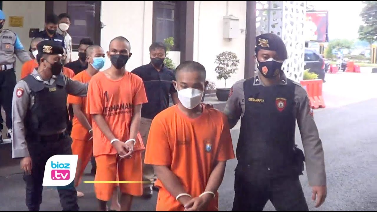 Kasus pengeroyokan antar kelompok pemuda di Kabupaten Trenggalek, pada 5 Desember kemarin, diduga ada hubungannya dengan perselisihan antar oknum pendekar di Kabupaten Tulungagung pada beberapa waktu lalu. Para korban di Trenggalek ini merupakan pendekar yang baru saja lulus kenaikan sabuk.