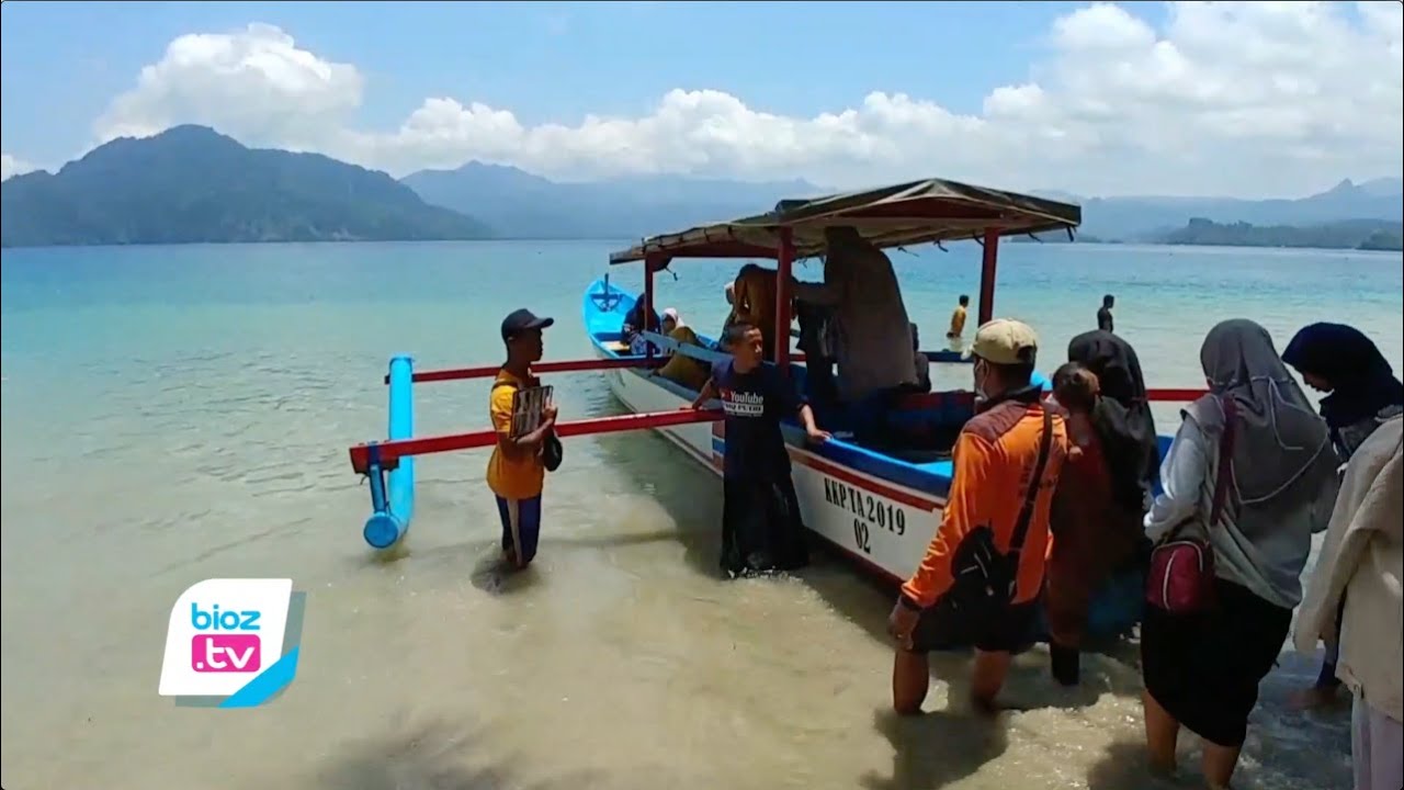 Musim liburan pergantian tahun, sejumlah tempat wisata di Kabupaten Trenggalek akan tetap di buka. Meski demikian Pemerintah daerah bersama Forkopimda akan lakukan pembatasan dan pengetatan penerapan protokol kesehatan. Selain itu seluruh tempat wisata harus dilengkapi barcode peduli lindungi.