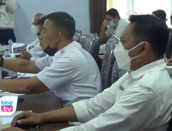 Sejumlah kursi jabatan eselon 2 di Kabupaten Trenggalek masih dibiarkan kosong, Komisi 1 DPRD Trenggalek sentil badan kepegawaian daerah (BKD). Komisi 1 juga meminta bupati segera bertindak agar kekosongan jabatan tersebut bisa terisi pejabat definitif. Pasalnya, saat ini kekosongan itu masih diisi oleh PLT.