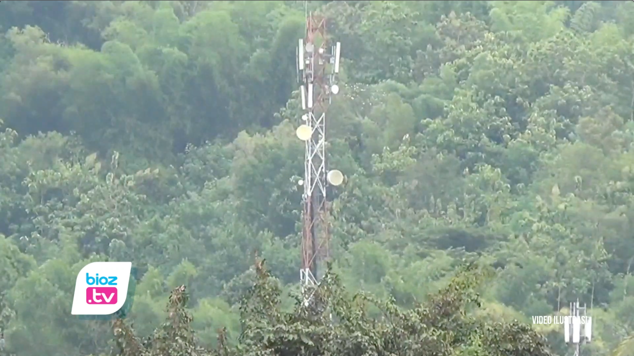 Panggil sejumlah organisasi perangkat daerah (OPD) yang menjadi mitranya, Komisi 2 DPRD Trenggalek sentil proses penertiban pengendalian menara atau Tower. Pasalnya, saat ini dinilai masih banyak tower yang tidak memiliki IMB. Jika bisa tertibkan maka akan ada potensi lain yang bisa menjadi penyumbang PAD.