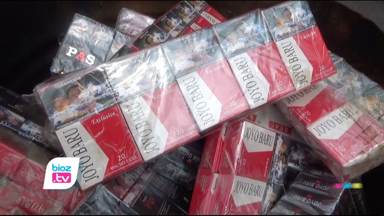 Terus naiknya harga rokok diduga menjadi salah satu pemicu adanya peredaan rokok illegal. Pasalnya, saat harga rokok naik, maka daya beli maysarakat terhadap rokok bercukai menurun. Hal ini akhirnya dimanfatkan produsen rokok tanpa cukai untuk mengedarkan rokok illegal nya dengan harga yang lebih murah.