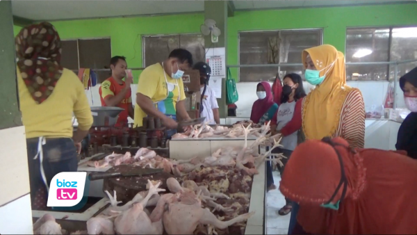 Jelang Ramadhan, Harga Daging Sapi & Ayam di Pasar Trenggalek Merangkak Naik