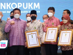 Jadi Pendongkrak UMKM & Koperasi, Bupati Trenggalek Diganjar Penghargaan Dari Kementerian