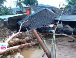 Banjir Bandang Tasikmadu Trenggalek, Permukiman Warga Porak Poranda