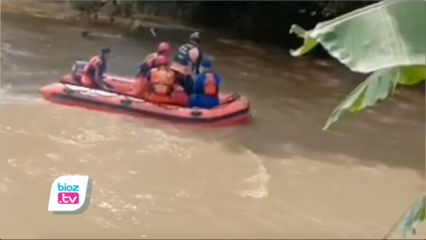 Banjir Trenggalek, Seorang Kakek Meninggal Kedinginan, 1 Mr-X Nyangkut Di Sungai Blengok