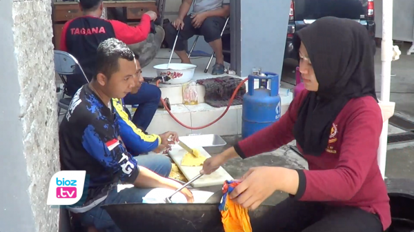 Dampak Banjir Trenggalek, Kebutuhan Makanan Ribuan Warga Terdampak Disuplay Dapur Umum