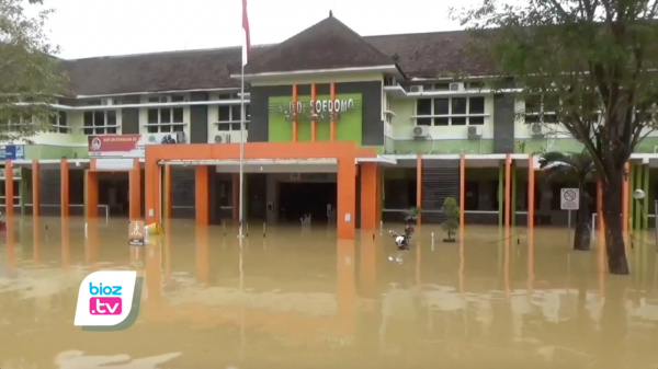 Tak Hanya Rendam Rumah, Perkantoran & Sekolah, Banjir Trenggalek Juga Rendam RSUD dr.Soedomo