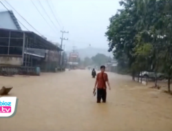 Hujan 2 Jam, Banjir Kembali Genangi Polsek Panggul & Jalan Nasional Trenggalek-Pacitan