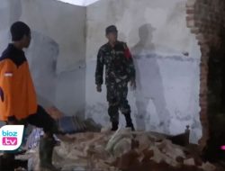 Dampak Gempa Bumi Tuban, Tembok Kamar Rumah Warga Trenggalek Ambrol Dampak Gempa Bumi Tuban, Tembok Kamar Rumah Warga Trenggalek Ambrol